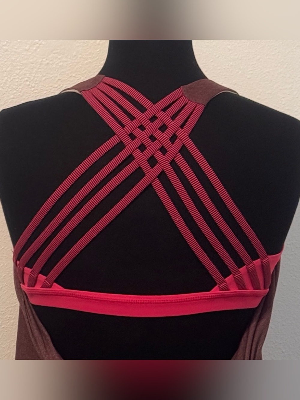 Lululemon Wild Tank Top 2-in-1 Heathered Black Cherry Coral Size 8 Built-In Bra - Picture 4 of 9